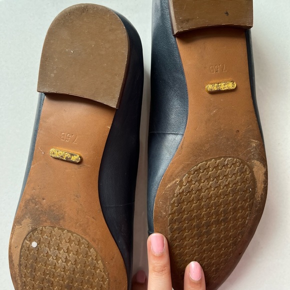 CLEARANCE 🚨 Authentic LAUREN RALPH LAUREN Navy Blue Farrel 100% Leather Flats - Picture 12 of 12